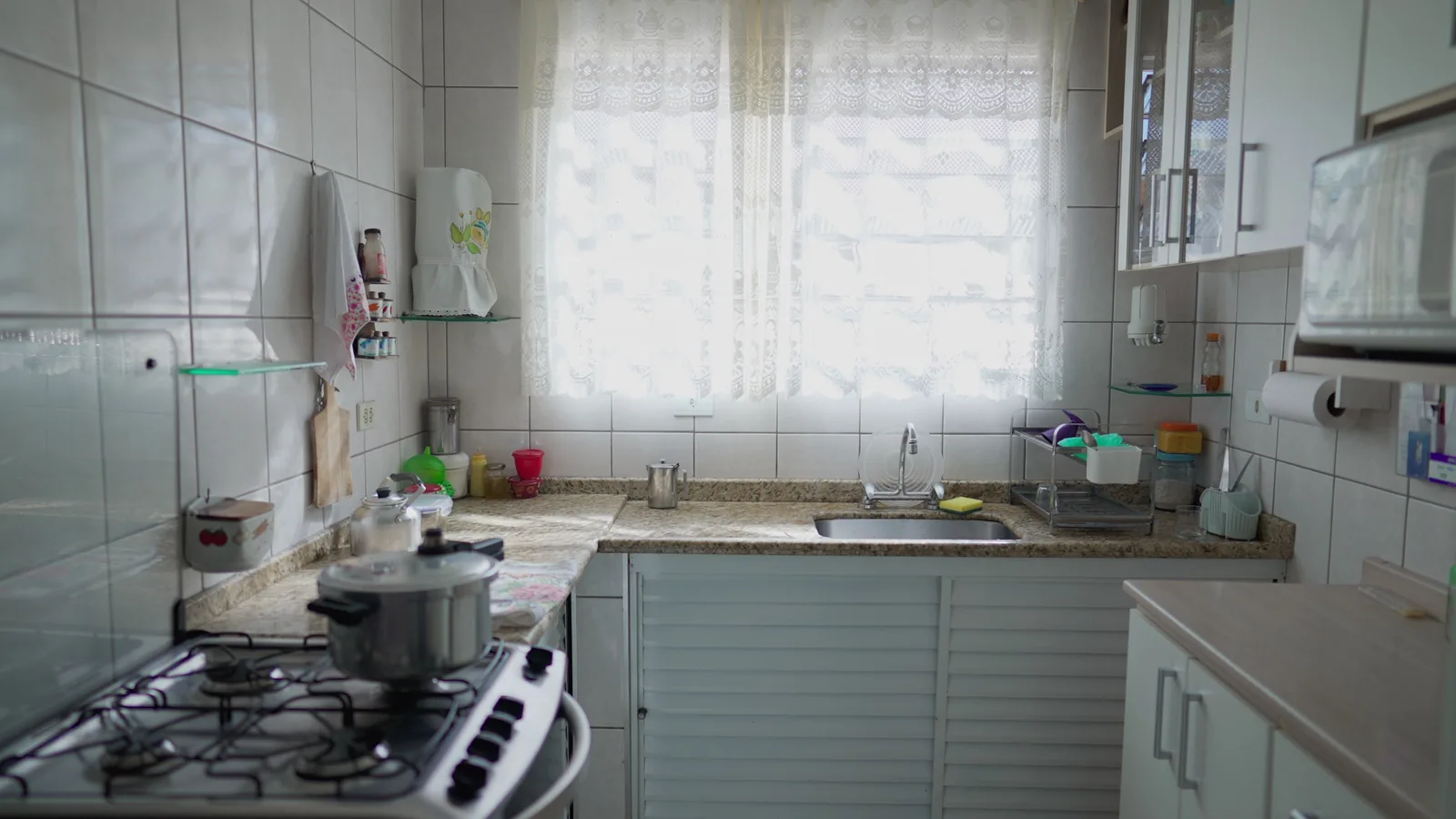How To Start A Low Waste Kitchen With Reusable | Magneteco